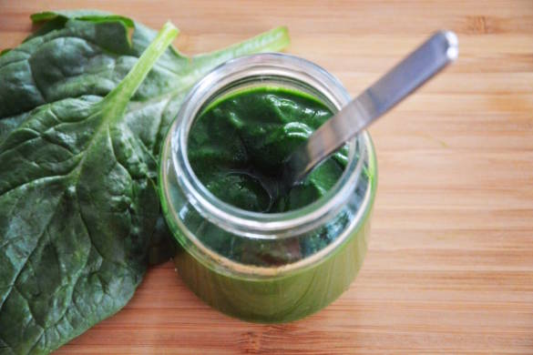 Baby’s first spinach puree (from 4 months)