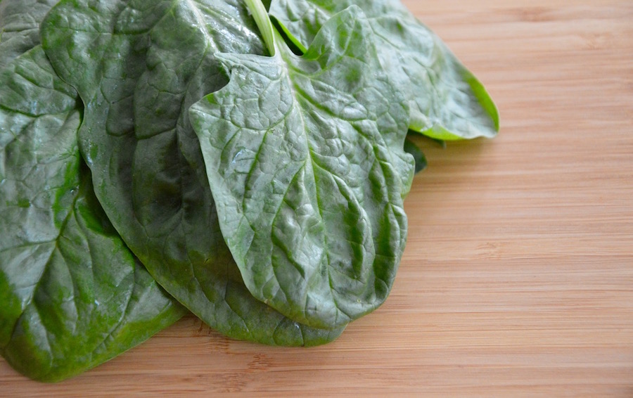 Spinach leaves for baby puree recipe