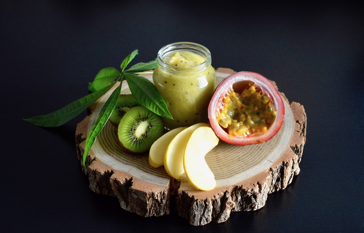 Apple, kiwi and passion fruit baby puree recipe (from 12 months)