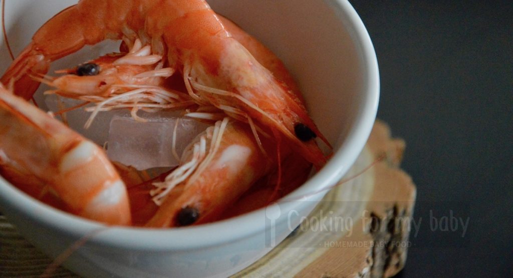 Carrot and tomato with shrimps, coconut milk, curry and coriander baby