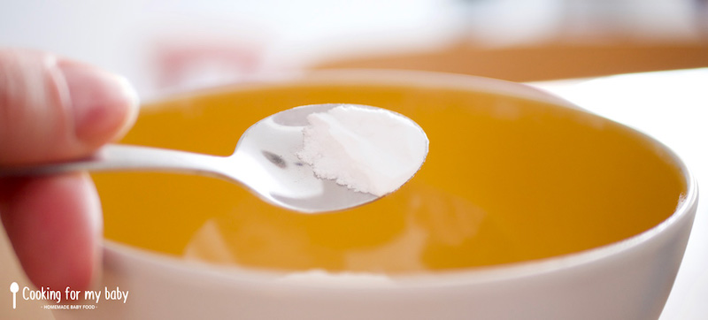 Baking powder for gingerbread Christmas cookies for babies