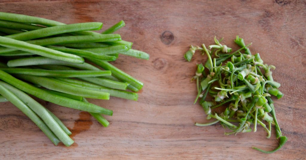 Trimmed green beans for baby