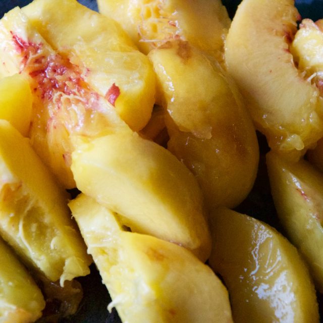 Recette de compote de pêche à la vanille pour bébé (dès 4 ou 6 mois