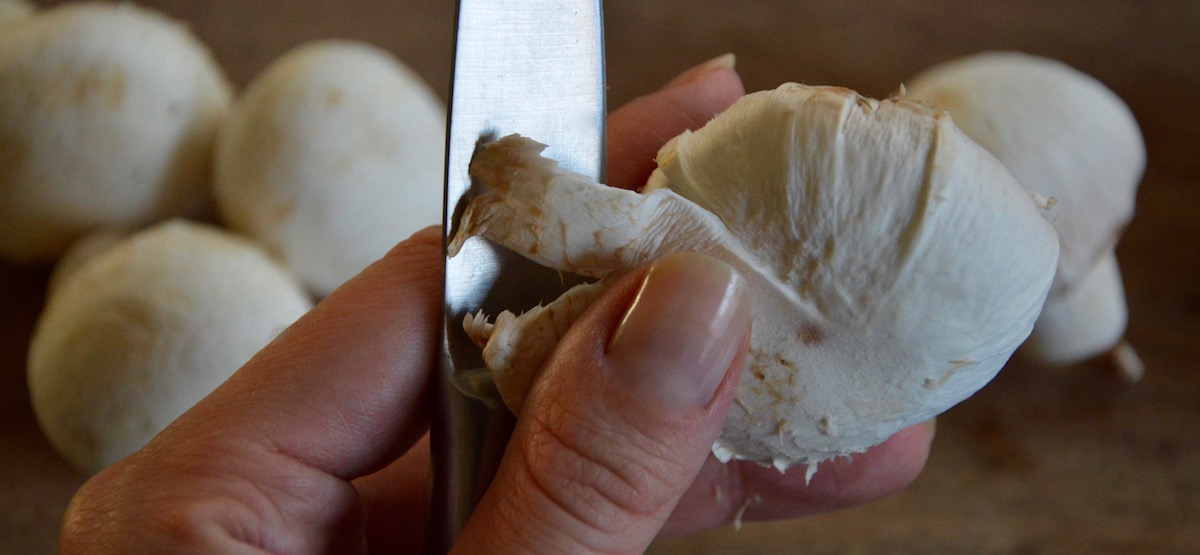 Éplucher champignons de Paris pour bébé