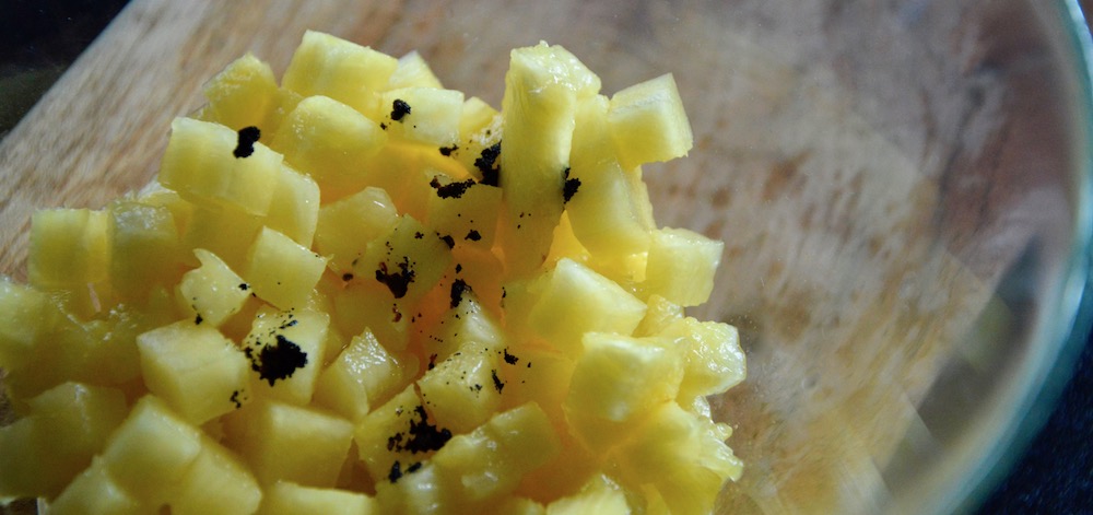 Pineapple and vanilla seeds for baby