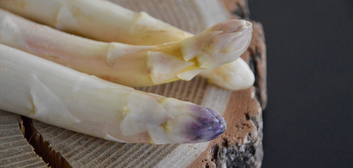 Recette De Puree D Asperges Blanches Ciboulette Citron A La Truite Pour Bebe Des 9 Mois