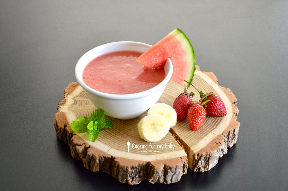 Soupe de fruits frais : Pastèque, fraise et banane avec touche de menthe pour bébé (Dès 8 mois)