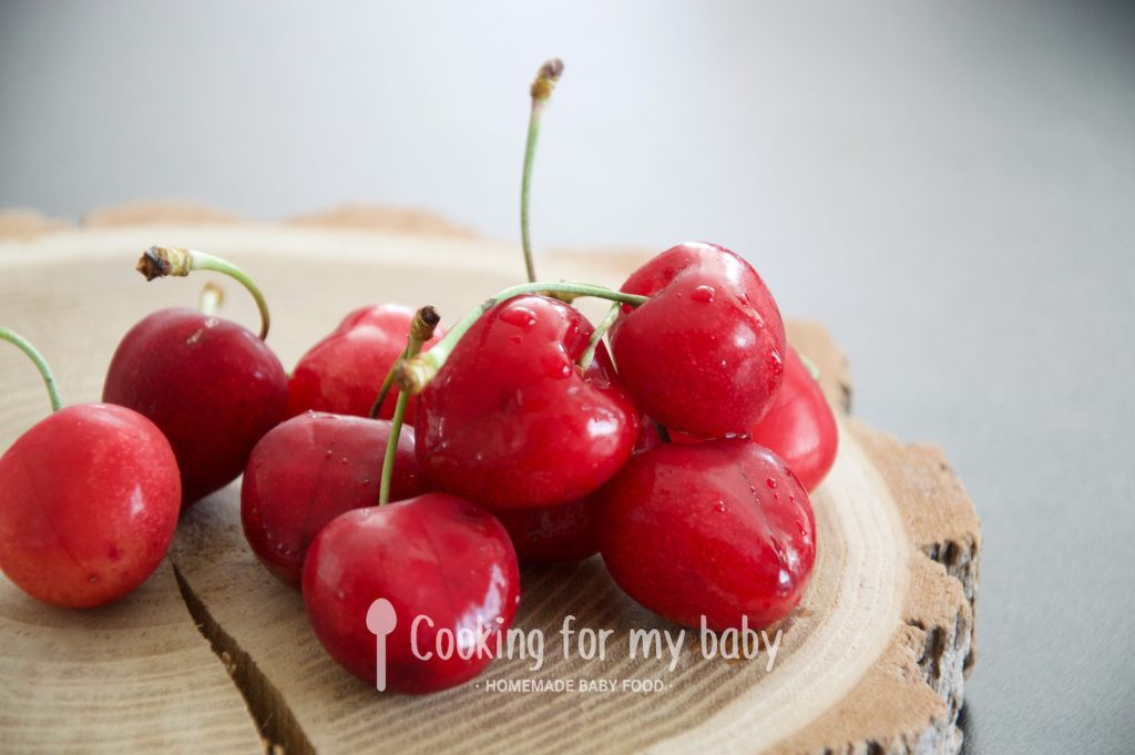 Recette de compote de cerise, poire biscuitée au Petit beurre et