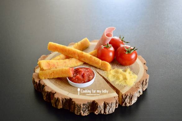 Recette de frites de polenta jambon parmesan et leur ketchup pour bébé (Dès 12 mois)