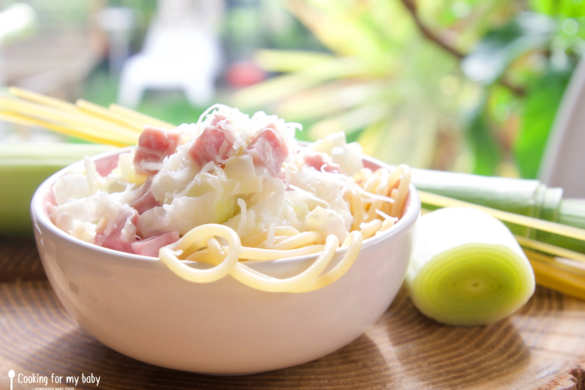 Recette de pâtes spaghettis à la Carbonara aux poireaux pour bébé (Dès 12 mois)