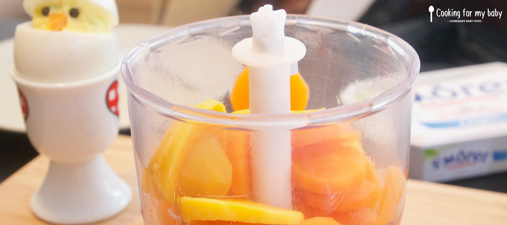 Blending vegetables in the blender for baby