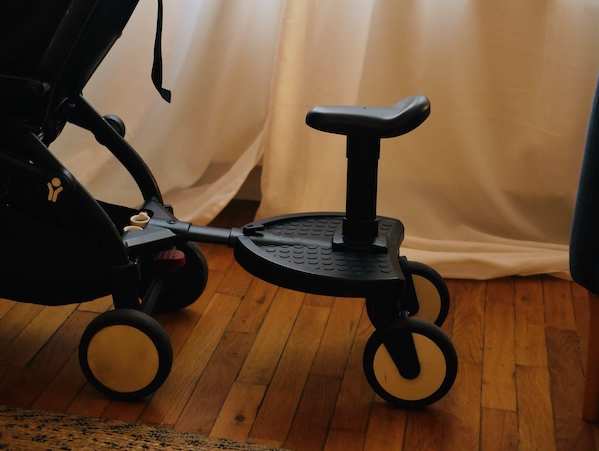 Poussette compacte : Test de la Bugaboo Ant vs Yoyo Babyzen 26 Planche à roulettes pour enfant (Kid board) pour poussette Yoyo Babyzen