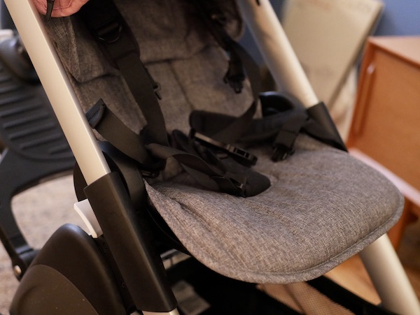 Poussette compacte : Test de la Bugaboo Ant vs Yoyo Babyzen 6 Poussette Bugaboo Ant Qualité