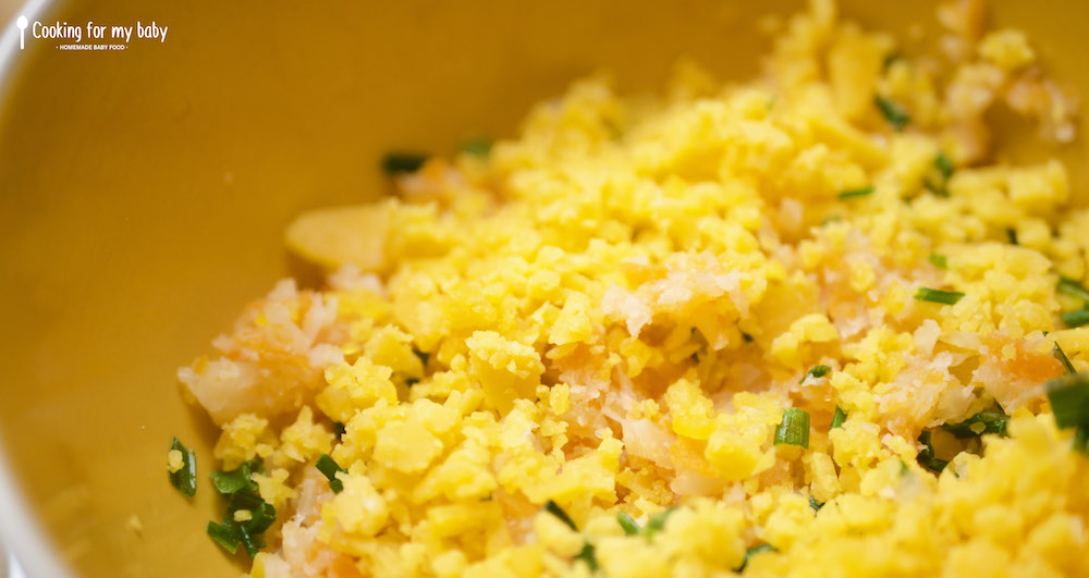 Recette De Galettes De Legumes Au Cheddar Pour Bebe Sans Oeuf Des 18 Mois Cooking For My Baby