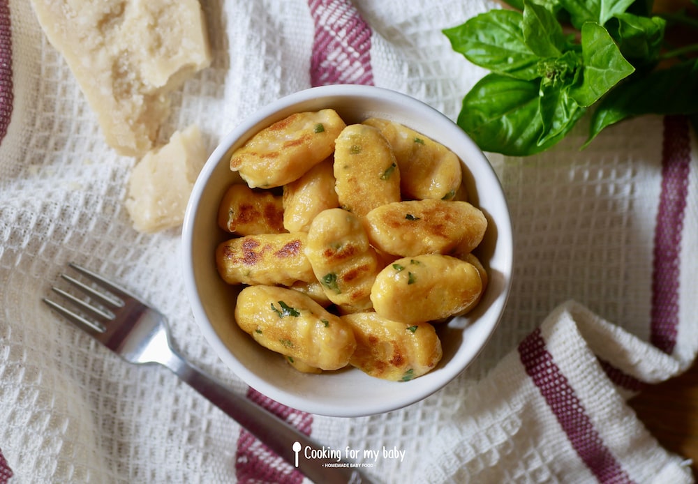 Recette De Gnocchis Poeles Patate Douce Mozzarella Et Basilic Pour Bebe Des 11 Mois Cooking For My Baby