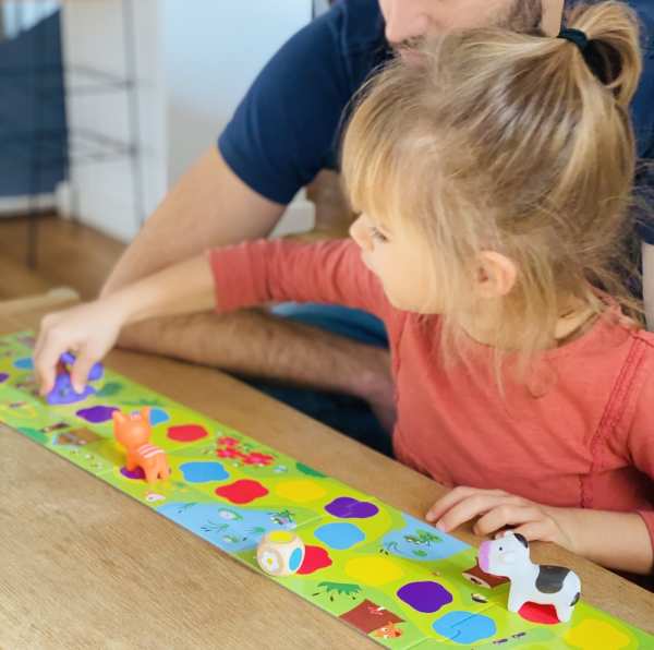 Jeu De Société 'Tous Au Poulailler' - Pour Enfants Dès 3 Ans - 2 à 4 Joueurs - Règles évolutives - Premier Jeu éducatif - 5