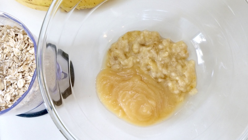 Mashed banana and applesauce
